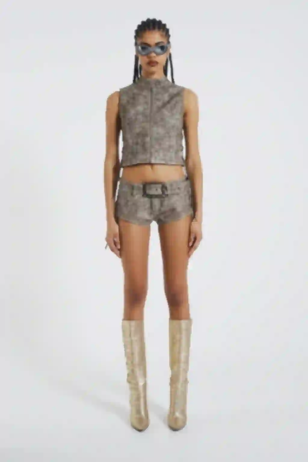 Rodeo – Jaded London - Steel Lace Up Side PU Hot Pants