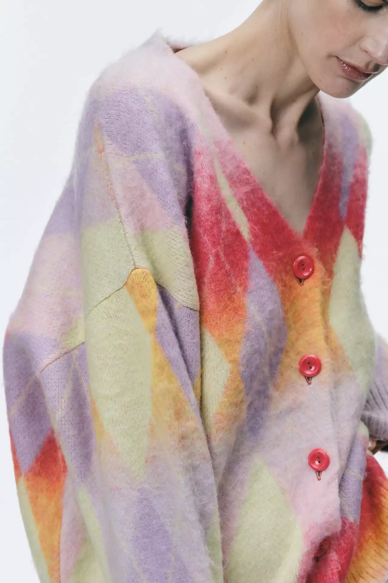 ARGYLE KNIT CARDIGAN