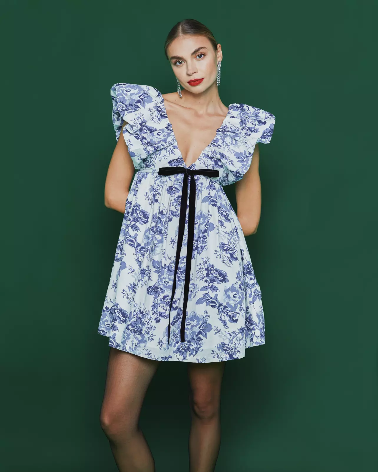 saloni bow dress green Audra Slinky Jersey Cut Out Maxi Dress in Emerald Green main image 1
