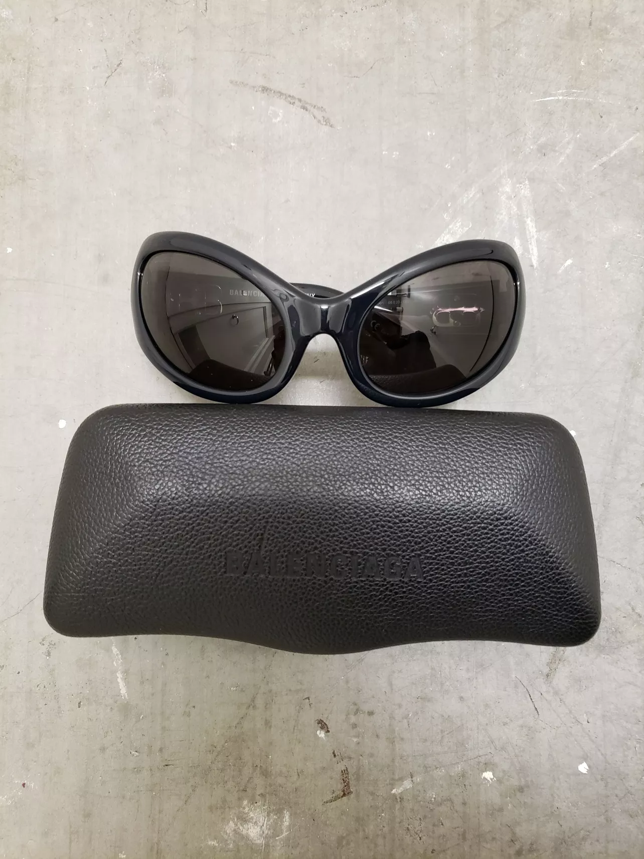 Balenciaga キャットアイサングラス NEVERMIND 22ss 【公式通販】