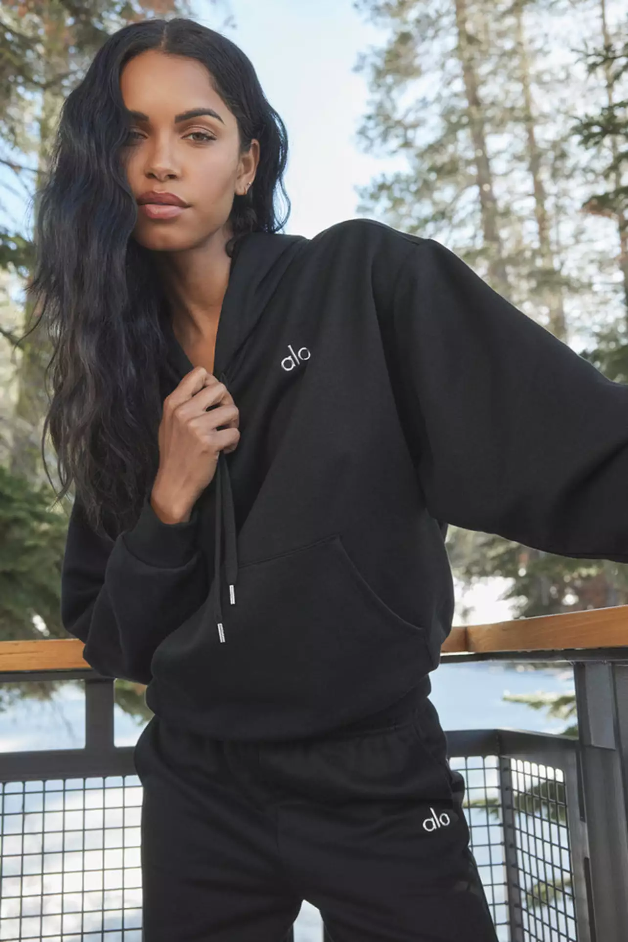 Rodeo – Alo Yoga - Accolade Hoodie - Black