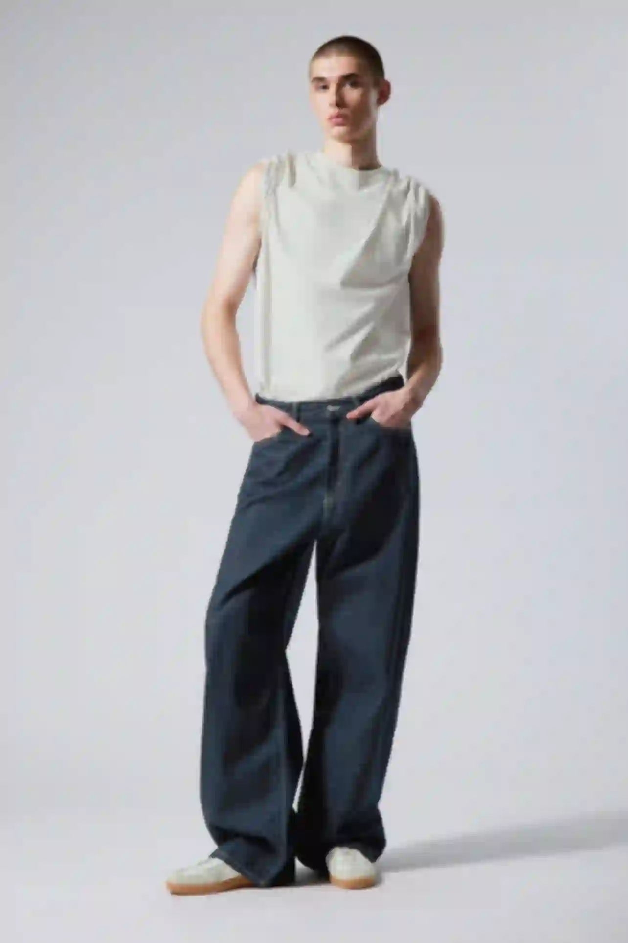 パンツ WEEKDAY Astro Loose Baggy Jeans W30 astro loose baggy leg jeans - Tuned Black - Black | Weekday WW