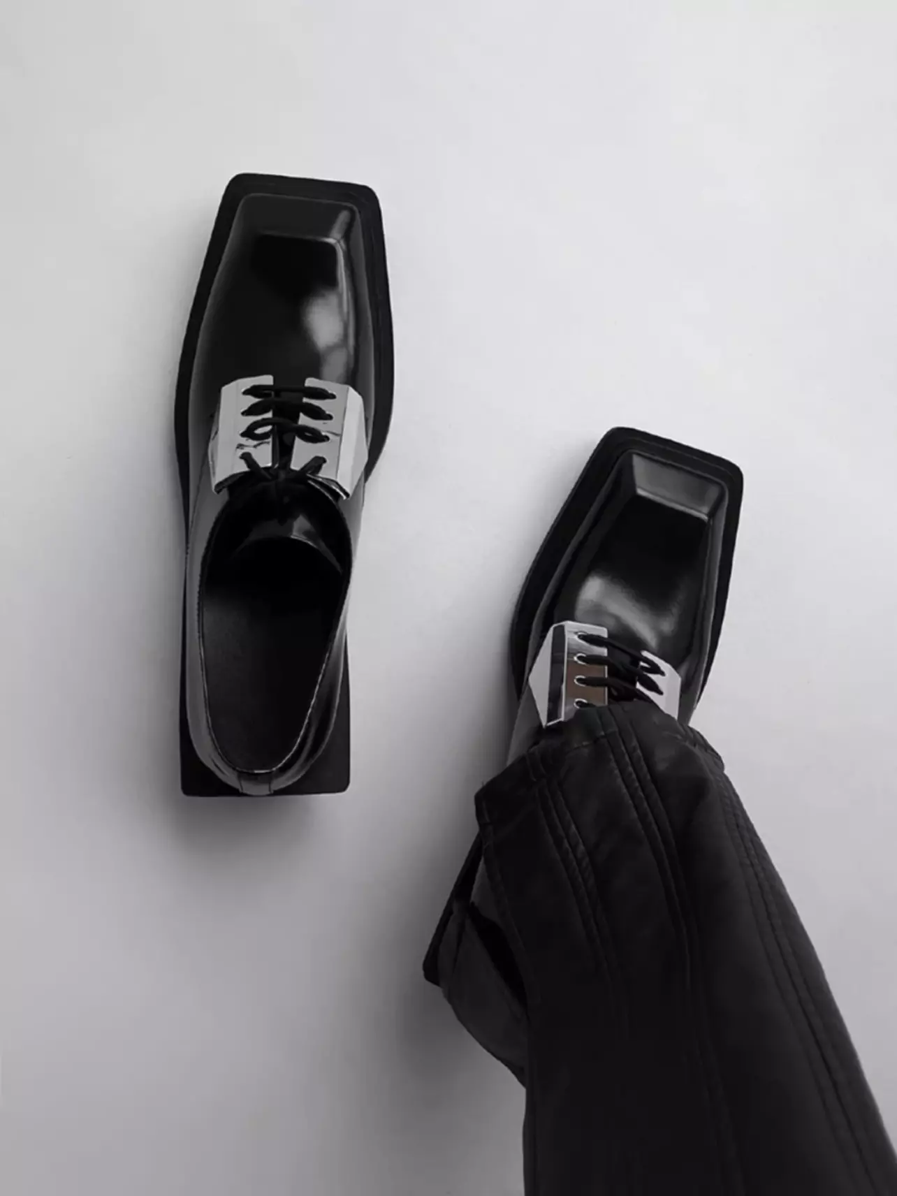 Rodeo – Nanostudio - square design leather Derby shoes NA624