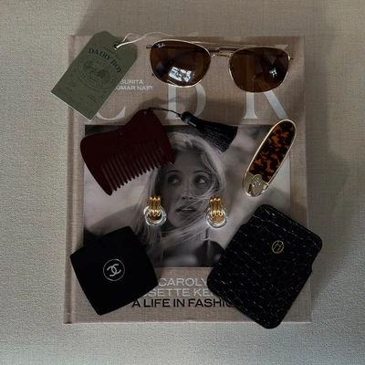 Alo Yoga Infamous Sunglasses Chrome Shiny/Clear Alo Infamous Sunglass | TikTok main image 2
